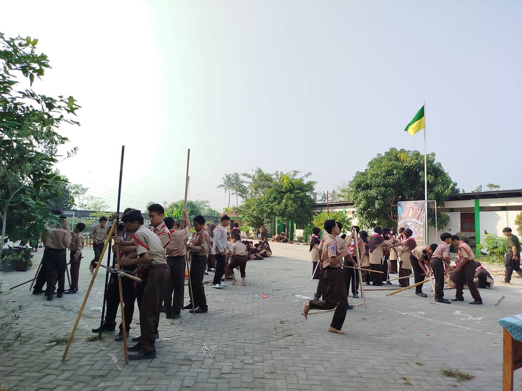 Scout Olimpiade Pondok Modern Darul Birri Mengasah Keterampilan Pramuka dalam Bingkai Islami