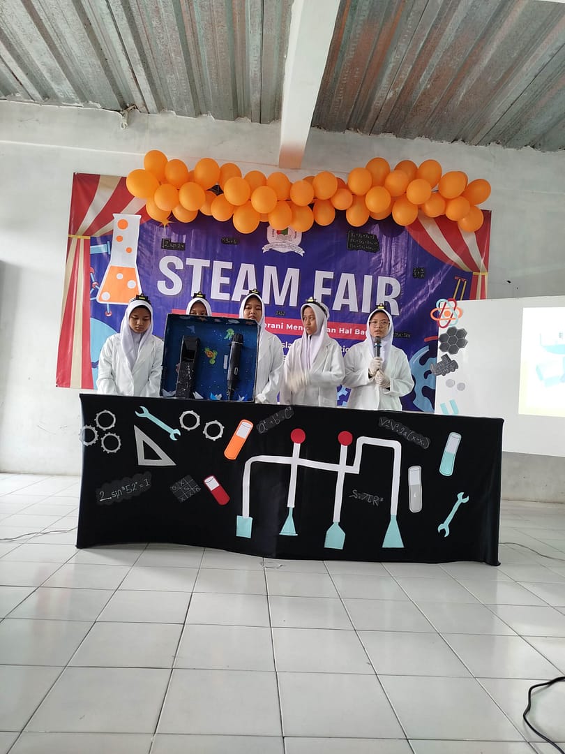 Periskop Mini STEAM Fair 2025 Pondok Modern Darul Birri